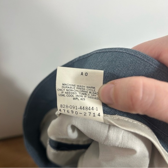 Levi’s Action Slacks Pants Sz 36x30 Blue Pleated Work Career Dress - Picture 8 of 10